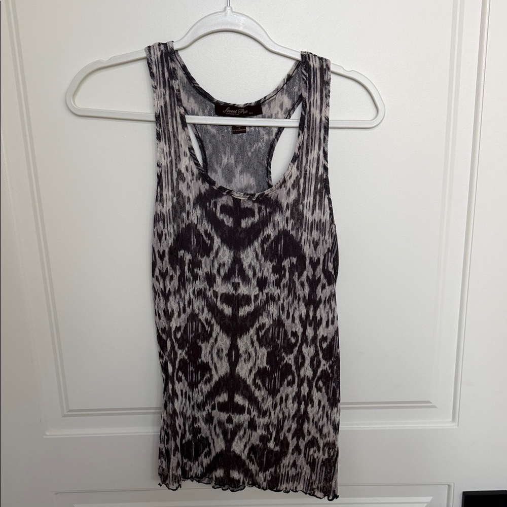 Women’s Black and Gray Printed Racerback Tank Top